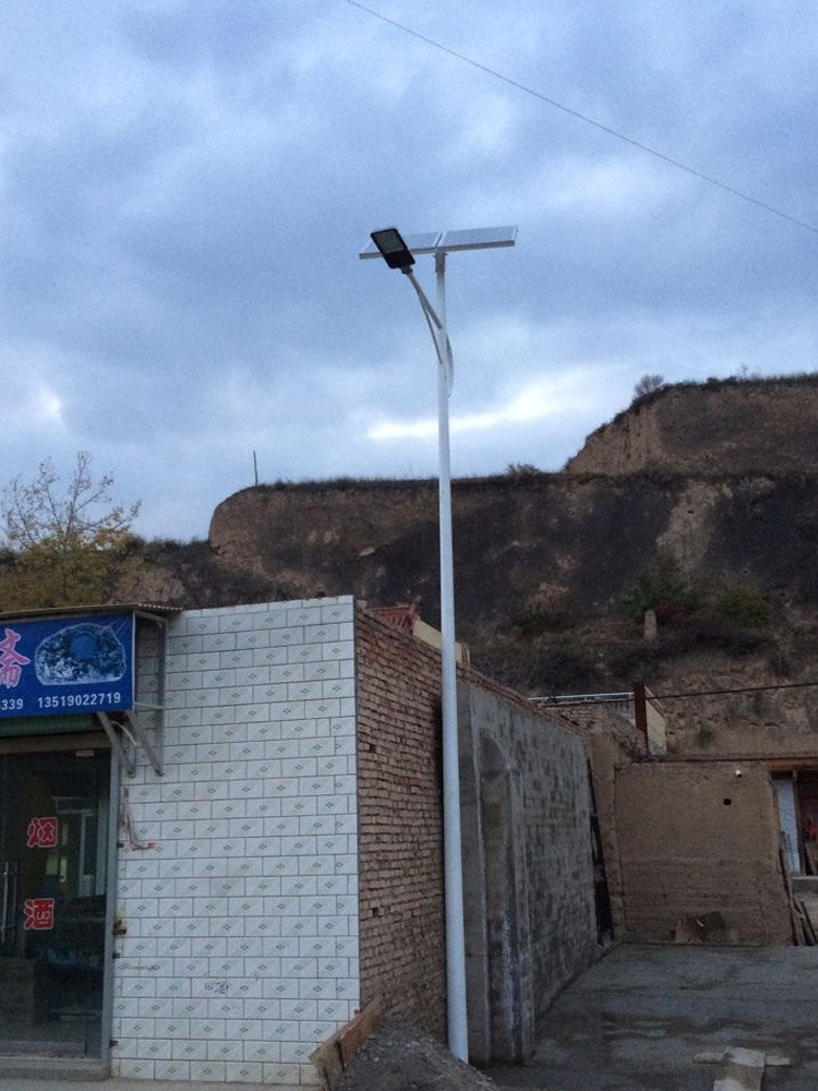 農(nóng)村太陽(yáng)能路燈廠(chǎng)家 農(nóng)村太陽(yáng)能路燈廠(chǎng)家